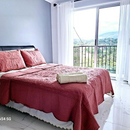 Auberge de jeunesse Victoria House à San Isidro De El General Extérieur photo